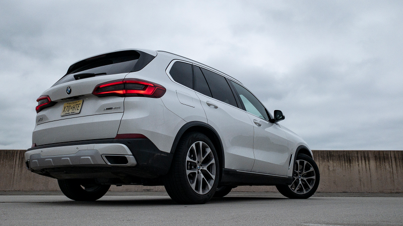 Illustration for article titled The 2019 BMW X5 Is What a Luxury Car Should Feel Like